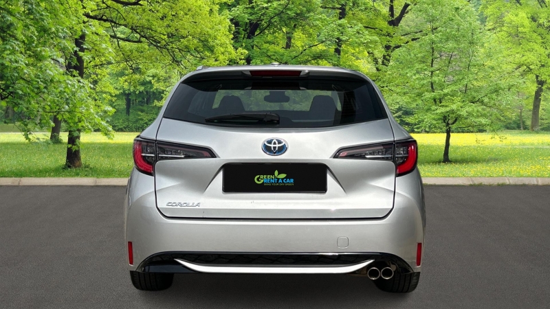 TOYOTA COROLLA Estate A/T or similar - 4